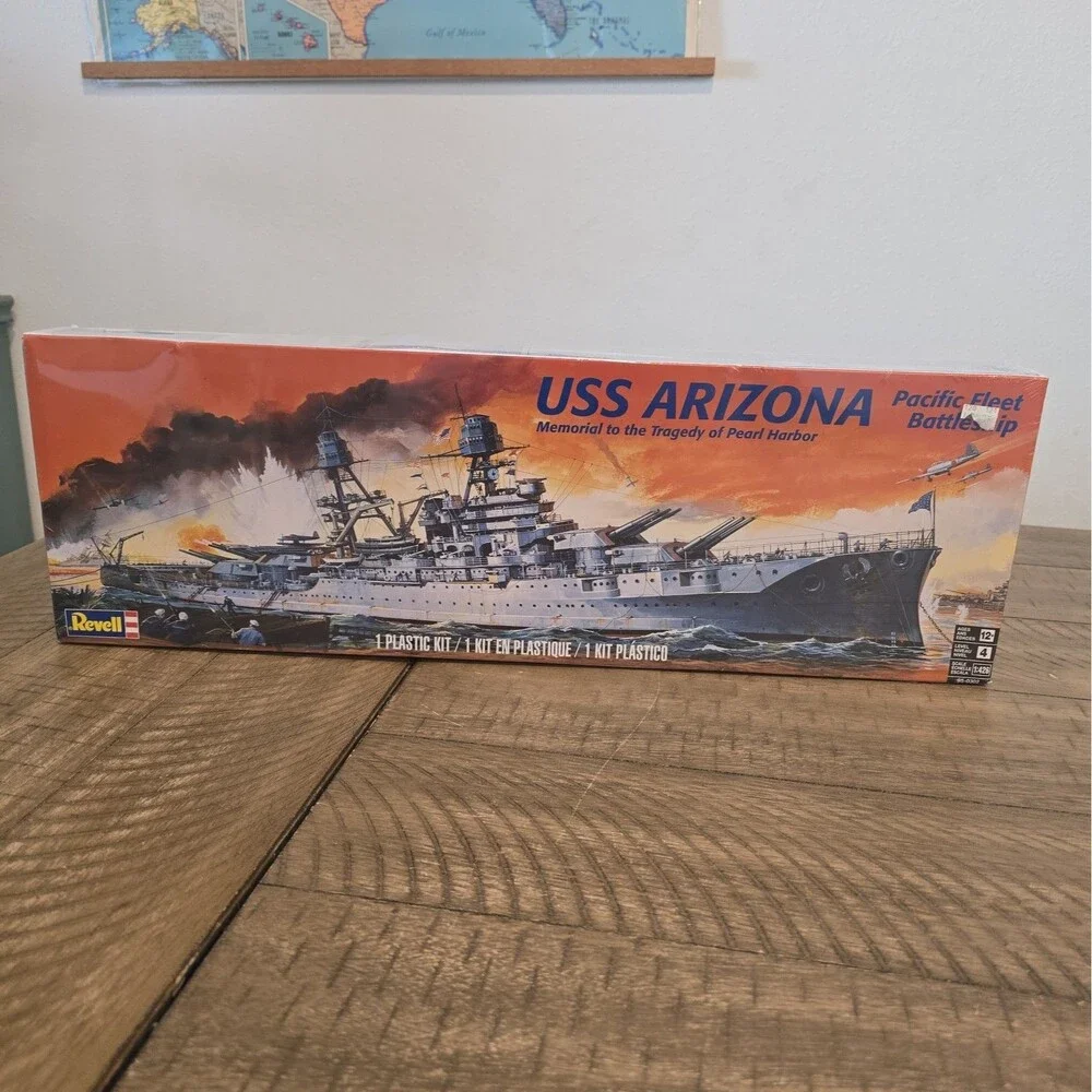 1:426 Kit Revell No. 85-0302 Battleship Uss Arizona